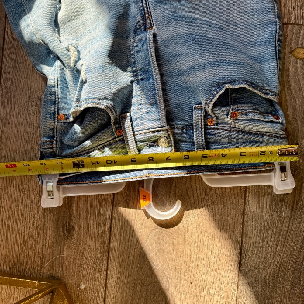 Levi's Light Blue Distressed Ankle Jeans - Picture 9 of 10